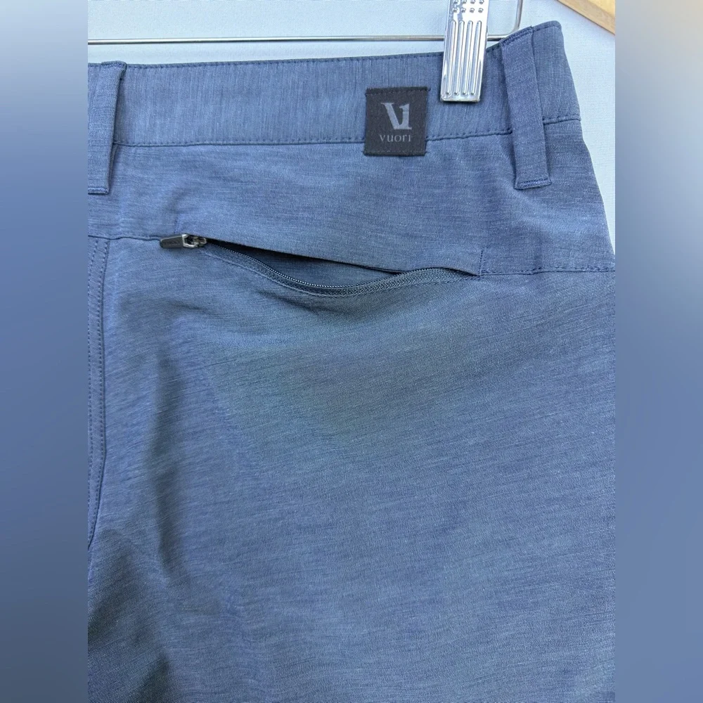 Vuori V368 Men's  Performance Shorts size 30 8”Inseam